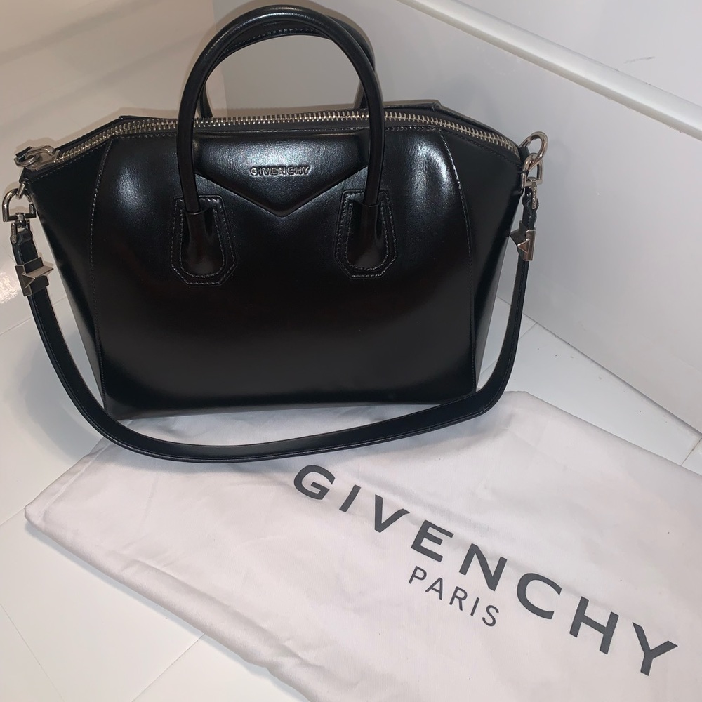 Givenchy Antigona Medium Bag